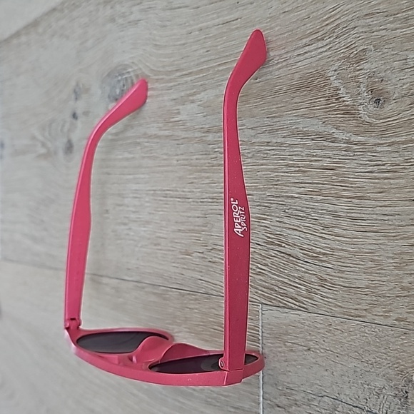 NWOT Aperol Spritz Renewable resource Sunglasses - Picture 3 of 6
